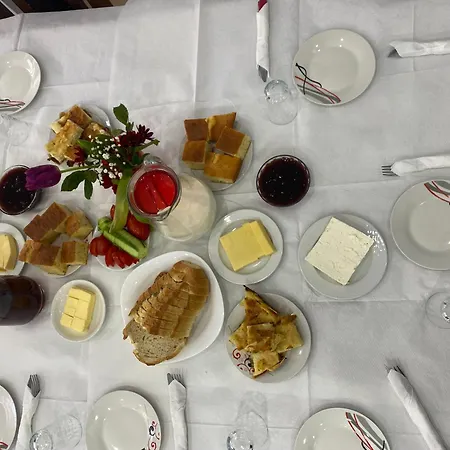 Epoka Ξενοδοχείο *